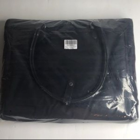 Black Fashion Weekender Bag - Picture 2 of 6